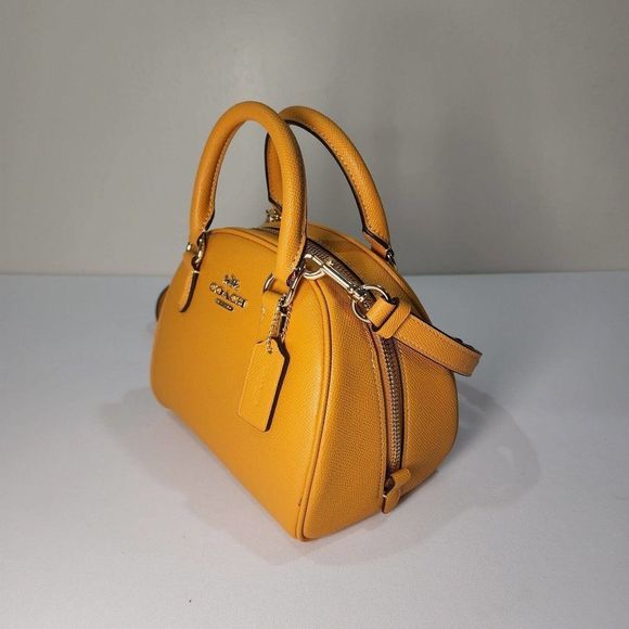 NWT Coach CA202 Sydney Satchel CA202 Mustard Yellow Gold - Picture 2 of 7